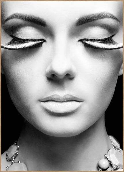 Lashes | INDRAMMET BILLEDE Indrammet billede MF 30x40 Egeramme