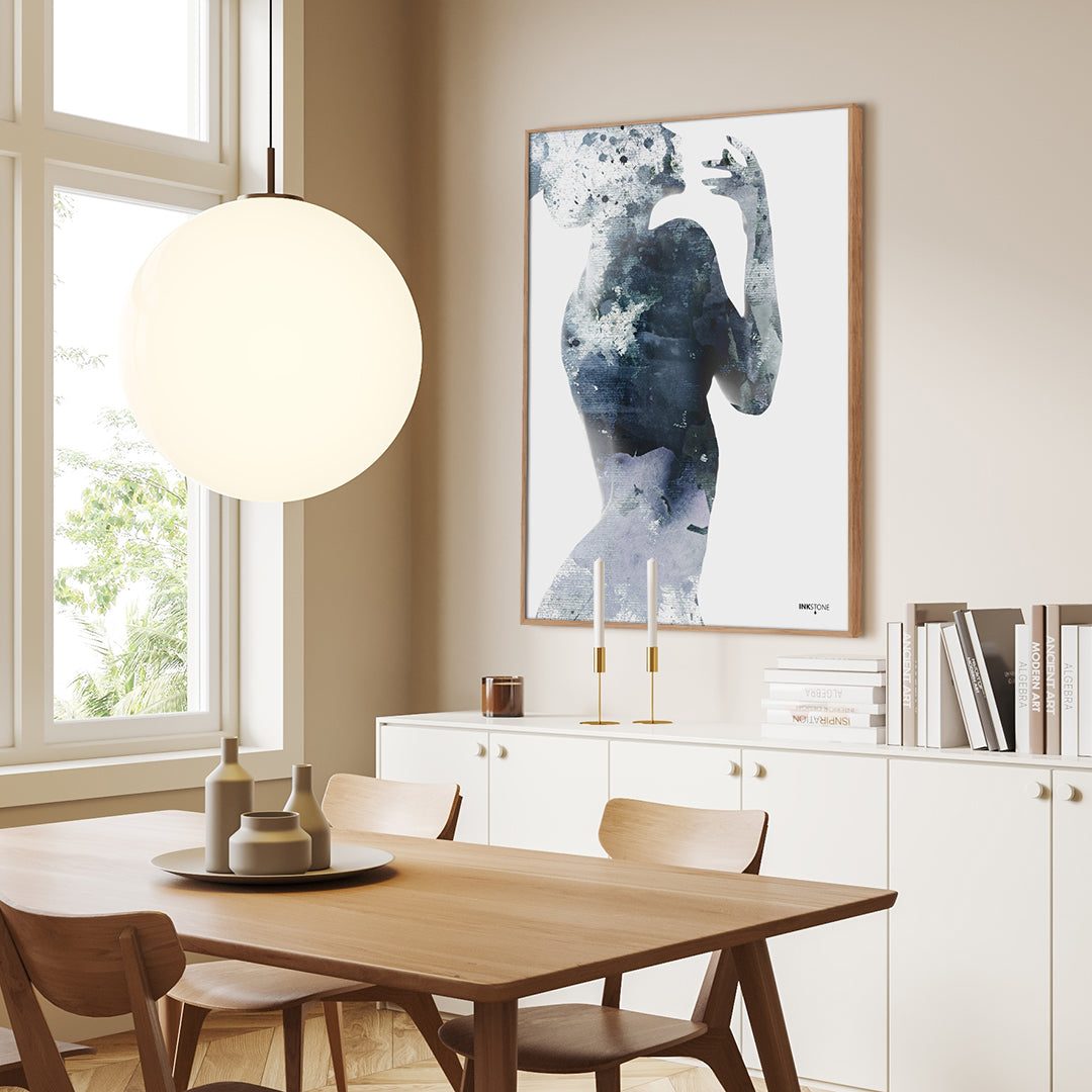 Woman in blue 2 | INDRAMMET BILLEDE Indrammet billede MF