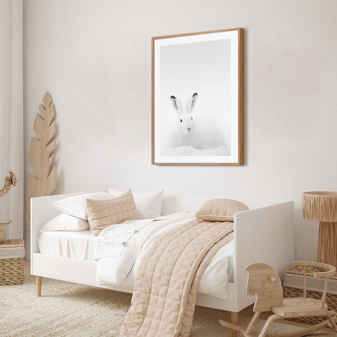 White Rabbit | INDRAMMET BILLEDE Indrammet billede MF 30x40 Egeramme