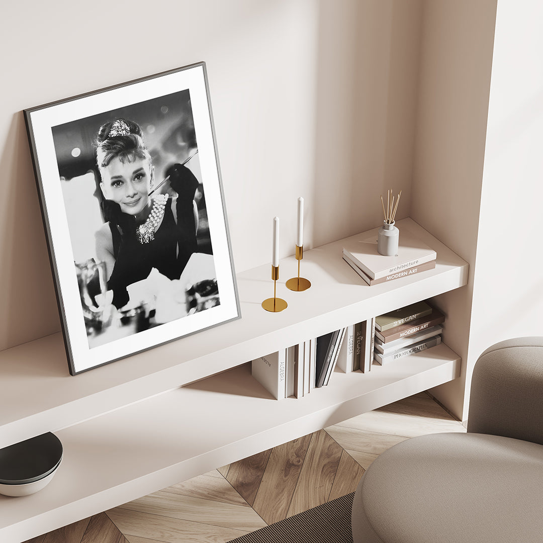 Audrey Hepburn 1 | INDRAMMET BILLEDE Indrammet billede MF 30x40 Sort