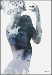 Woman in blue 2 | INDRAMMET BILLEDE Indrammet billede MF