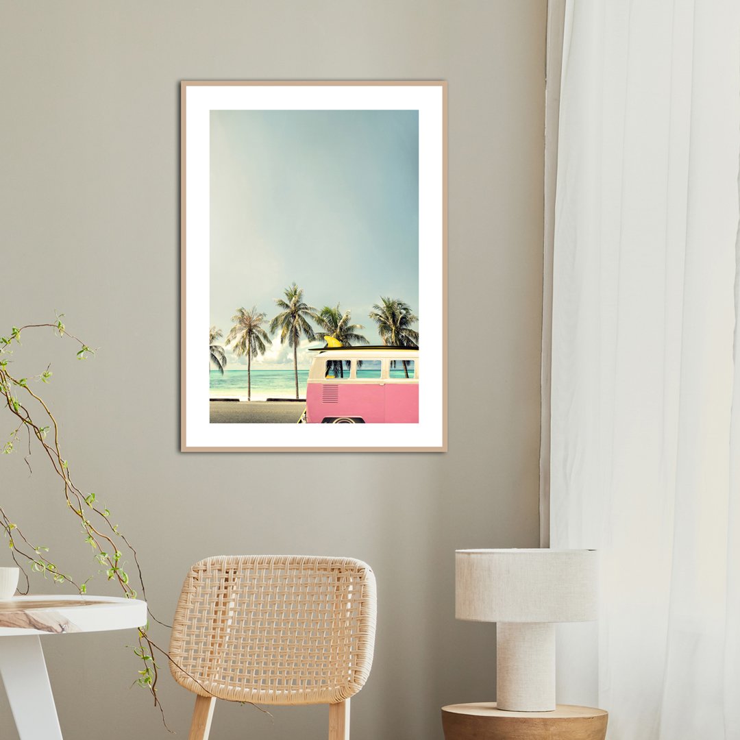 Surf Bus pink | INDRAMMET BILLEDE Indrammet billede MF 30x40 Egeramme