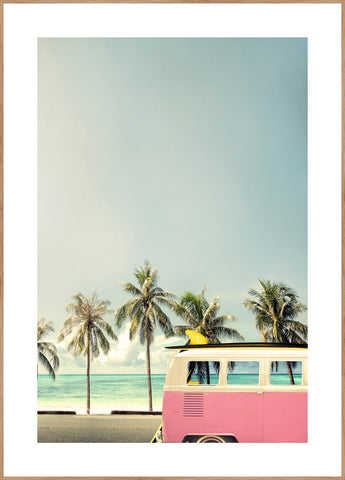 Surf Bus pink | INDRAMMET BILLEDE Indrammet billede MF 30x40 Egeramme
