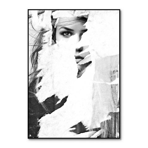 Torn out 2 | INDRAMMET BILLEDE Indrammet billede MF 30x40 Sort