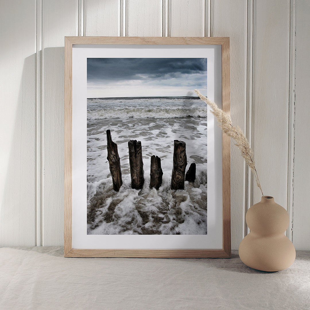 High tide | INDRAMMET BILLEDE Indrammet billede MF 30x40 Sort
