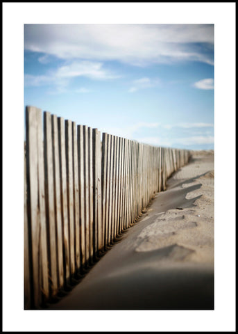 Sand behind bars | INDRAMMET BILLEDE Indrammet billede MF 30x40 Sort