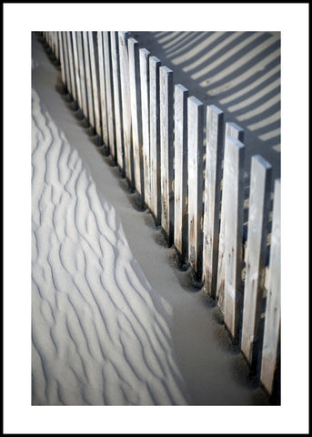 Sandy fence | INDRAMMET BILLEDE Indrammet billede MF 30x40 Sort